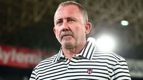 Beşiktaş'ta Sergen Yalçın dönemi mağlubiyetle başladı