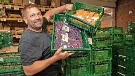 Wenn der Landwirt morgens zum Logistikcenter fährt