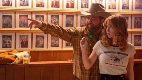 Sydney Sweeney no para: así es la comedia de acción donde interpreta a una cantante country