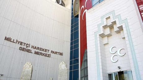 MHP'den Bayrampaşa Belediyesi'ne operasyon sonrası karar! İki isim için ihraç talebi