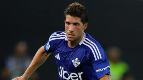 Sergi Roberto se ejercita en la Ciutat Esportiva del Barça