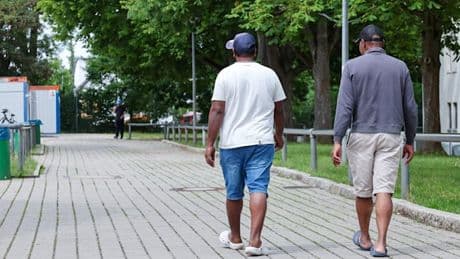 Kommunen sehen Entlastung durch sinkende Asylzahlen