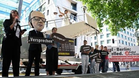 En Allemagne, la justice ordonne la délivrance de visas promis aux Afghans menacés, malgré le gel du programme d’accueil par le gouvernement