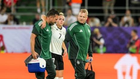 DFB-Kapitänin Giulia Gwinn meldet sich nach Verletzung zu Wort: »So viel investiert, so groß geträumt. Und dann zerfällt alles in Minuten.«