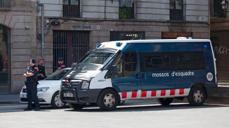 La sorpresa que se llevaron los Mossos al parar a una furgoneta en un control rutinario