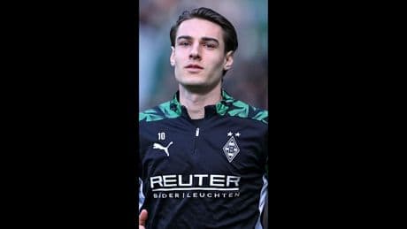Malle-Video aufgetaucht  - Verrät Gladbach-Star Neuhaus hier sein Gehalt?