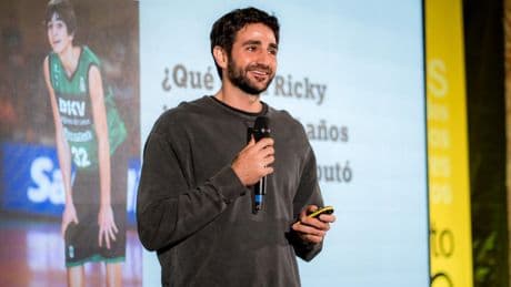 Ricky aclara sus mensajes pero no su futuro: "Puede que vuelva a jugar. ¿Por qué no?"
