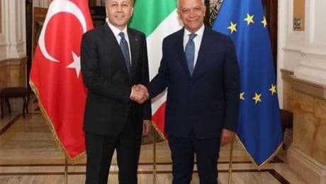 Bakan Yerlikaya, İtalya İçişleri Bakanı Piantedosi ile görüştü