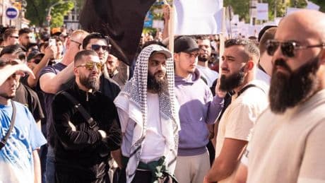 Mehr als eine Million Muslime in Deutschland zeigen Anfälligkeit für Radikalisierung