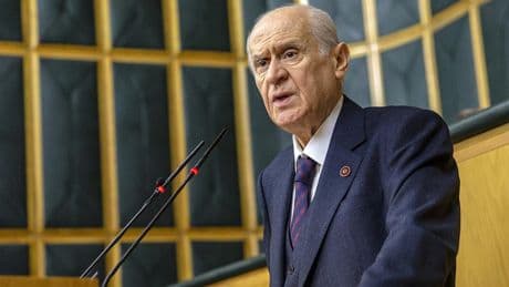 Özgür Özel'e yumruklu saldırı! MHP lideri Bahçeli'den tepki: Şiddetin her türlüsüne karşıyız