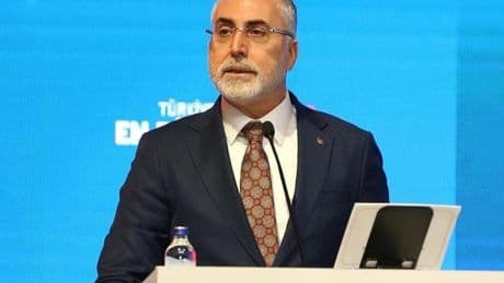 Çalışma ve Sosyal Güvenlik Bakanı Işıkhan: Hassasiyetle süreci yürütüyoruz