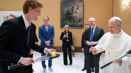 Sinner fordert Papst zum Tennis-Match heraus – doch der lehnt dankend ab