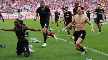 Konkurrenz aus der Bundesliga - Dreikampf um diesen Eintracht-Star