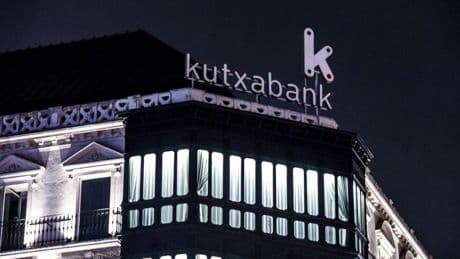 Kutxabank se beneficia de la no aplicación del impuesto a la banca y dispara un 24% su beneficio
