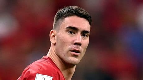 <p>Vlahovic, l'unica chiamata...&egrave; della Serbia: la lista di Stojkovic, Kostic e tanti &quot;italiani&quot;</p>