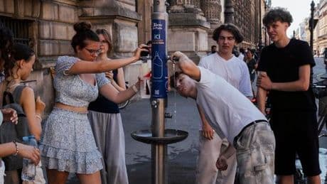 Canicule : écoles fermées, réacteur nucléaire à l’arrêt et pic de pollution, la vague de chaleur s’éternise dans toute la France