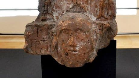 133 yıl önce Kars'ta Ruslar tarafından bulunmuştu... Dikkat çeken eser müzede sergileniyor