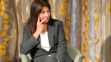 Foot : Quand Anne Hidalgo lance un «Ici c’est Paris» qui ne fait pas l’unanimité en plein conseil