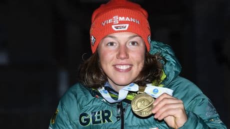 La ex biatleta alemana Laura Dahlmeie, herida grave durante una escalada en Pakistán y pendiente de ser rescatada