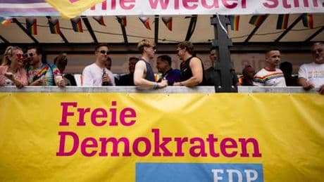 Bremen: FDP darf nicht beim CSD mitfahren