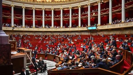 Fin de vie : « Contrairement à ce qu’affirme la proposition de loi, l’euthanasie n’est pas une mort naturelle »
