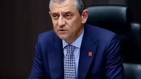 CHP Genel Başkanı Özel canlı yayında soruları yanıtladı