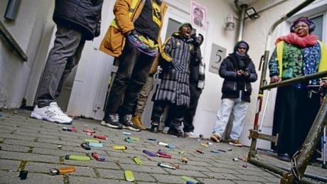 Margot Overath | Buch zum Fall Oury Jalloh: »Verbrannt in der Polizeizelle«