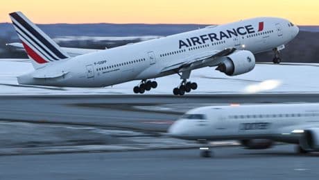 Europeans are pulling back from travel to the US, but rich Americans are still going the other way, Europe's biggest airlines say