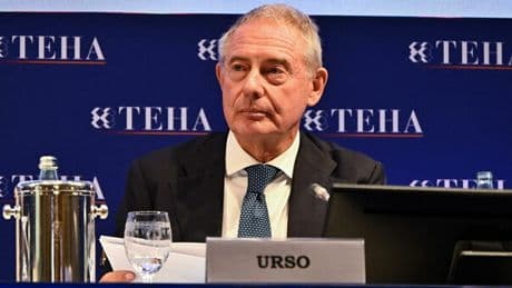 Stellantis, Urso: «Domani incontrerò l'ad Filosa e Anfia. Con nuovo ceo testa torna in Italia, allineata a Governo»