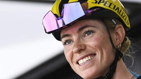 LIVE Tour de France Femmes: klimgeiten in zesde etappe aan zet; slaat Demi Vollering direct haar slag?