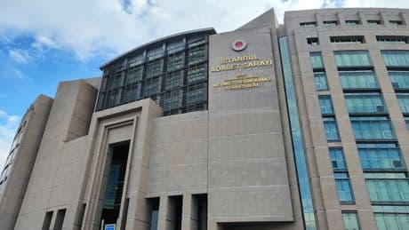 İBB'ye yönelik soruşturmada gözaltına alınanlar adliyeye sevk edildi