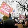 Trump vs Harvard: ‘De universiteit vecht terug, ze is een steenrijke instelling’
