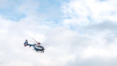 Hubschrauber im Einsatz: Kinder beim Wandern verloren - Zeuge bringt sie zurück