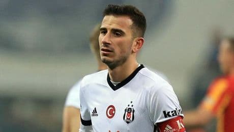 Oğuzhan Özyakup'tan Beşiktaş taraftarına mesaj: 'Doğru değil!'