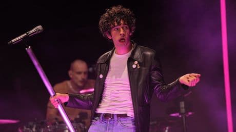 The 1975 face backlash after divisive Glastonbury headline set sparks crowd exodus