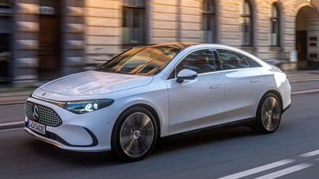 Mercedes, la Cla per tutti i gusti: ibrida o elettrica, berlina o familiare. La prova e i prezzi