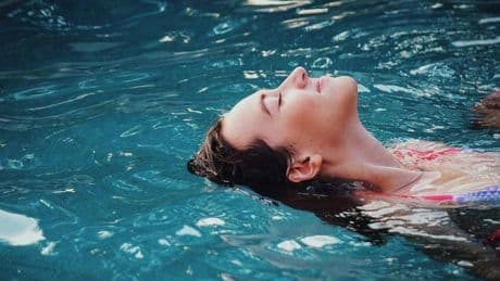 Quali infezioni si possono prendere in acqua ?