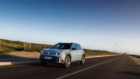 Renault 4 E-Tech Electric, la prova. Ecco com’è fatta, come va e quanto costa l’icona reinventata