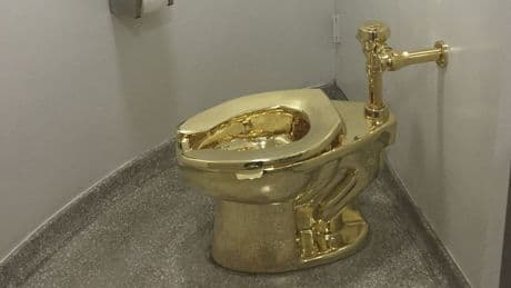 Brit krijgt voorwaardelijke celstraf voor poging verkoop gestolen gouden wc