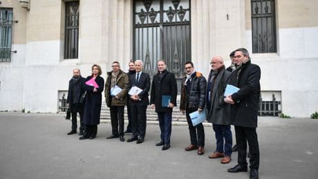 Portes qui claquent, « promenade du chien » et machine à café… Comment le conclave sur les retraites s’est transformé en casse-tête