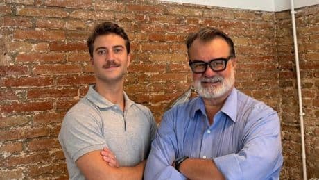 Dejar el trabajo a los 61 para crear una 'start-up' junto a su hijo