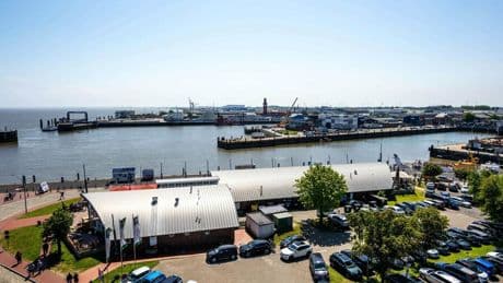 Schifffahrt: Zwei Schiffe in Cuxhaven kollidiert
