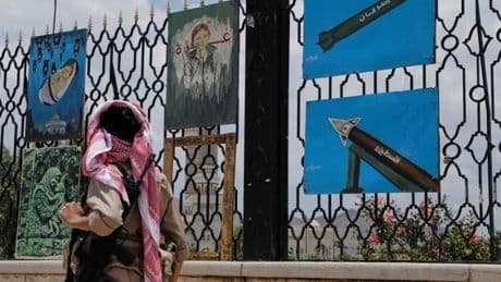 Au Yémen, des frappes américaines et israéliennes ont visé la capitale, Sanaa, et le port de Hodeïda