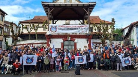 Vecinos de Trapagaran piden al Gobierno vasco tumbar el parque eólico de Argalario