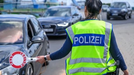 Liveblog Bundespolitik: Dobrindt: Seit Mai 10.000 illegale Migranten zurückgewiesen