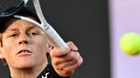 Jannik Sinner bute sur Carlos Alcaraz en finale du Masters 1000 de Rome pour son retour de suspension