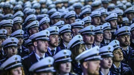 Wehrpflicht-Einigung: Gewerkschaft der Polizei warnt vor Beamten-Mangel