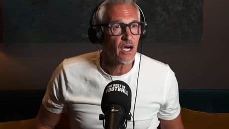 Gary Lineker's VAR question at Fulham says it all after Man Utd penalty drama