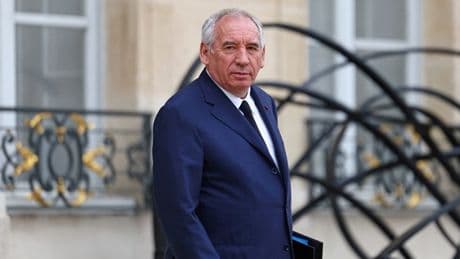 Vote de confiance : les économistes ne croient pas à la crise financière