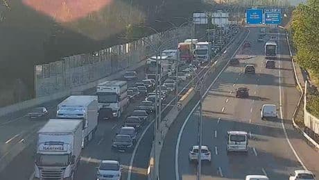 Al menos 11 vehículos implicados en un accidente múltiple registrado en la A-2 a su paso por Guadalajara